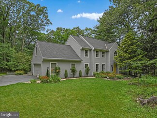 4034 Hillview Rd, Temple, PA 19560