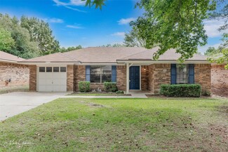 2636 Oakside Dr, Haughton, LA 71037