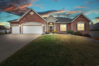 810 Tyler Ridge Dr, O Fallon, MO 63368