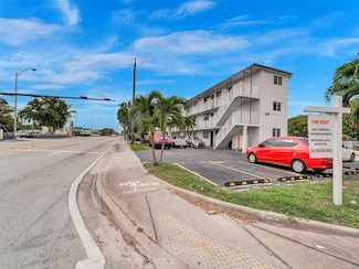 14190 W Dixie Hwy Unit 11, North Miami, FL 33161