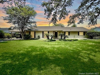 2225 Orchid St, Lake Charles, LA 70601