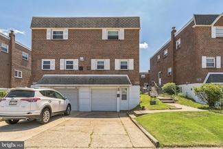8905 Dewees St, Philadelphia, PA 19152