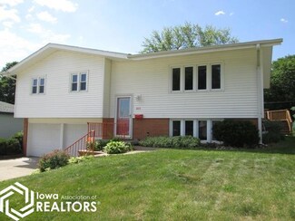 611 E 20th St, Atlantic, IA 50022