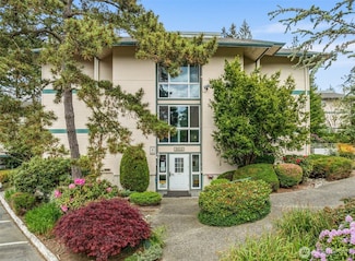 5620 200th St SW Unit A306, Lynnwood, WA 98036