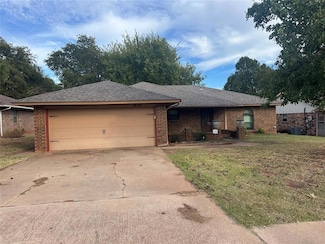 1404 Old Mill Rd, Moore, OK 73160