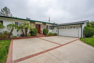 23415 Strathern St, Canoga Park, CA 91304