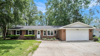 6286 Meadowview Ave, Kalamazoo, MI 49048