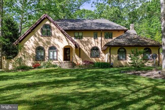 7 Shadow Lake Ln, Shamong, NJ 08088