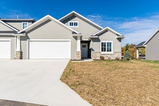 120 Lane 151a Hamilton Lake, Hamilton, IN 46742