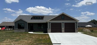 900 Anna Rose St, Germantown, IL 62245