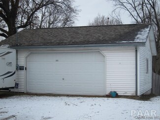 111 Jefferson St, Pawnee, IL 62558