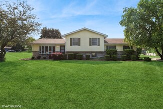42930 Washington Ave, Winthrop Harbor, IL 60096