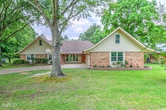 104 S Meadow Ln, Haughton, LA 71037