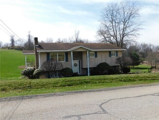 164 Edwards St, California, PA 15419
