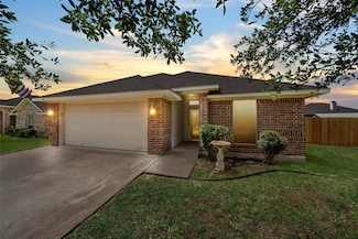 708 Sapphire Blvd, Hewitt, TX 76643
