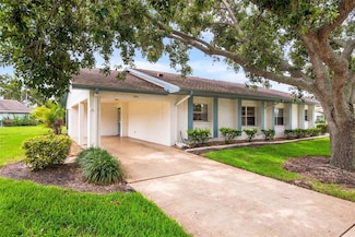 2011 Hadrian Ct, Sun City Center, FL 33573