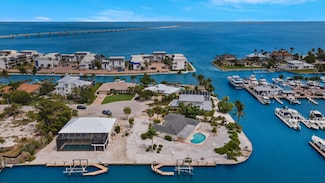 761 Limpet Dr, Sanibel, FL 33957
