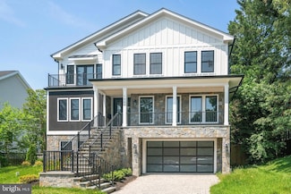 4929 34th Rd N, Arlington, VA 22207
