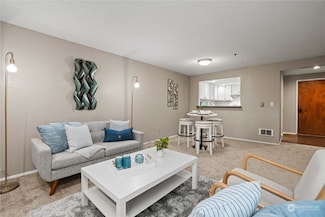 15255 Sunwood Blvd Unit A36, Tukwila, WA 98188