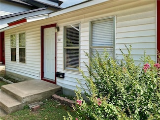 501 W 55 1 2 St, Austin, TX 78751