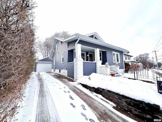 1611 25th St, Moline, IL 61265