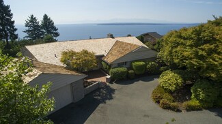 16902 13th Ave NW, Shoreline, WA 98177