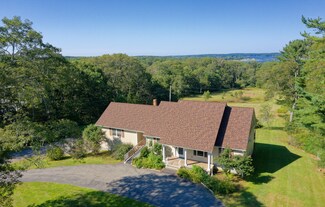 73 Bradley Hill Rd, Pemaquid, ME 04558