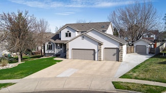 2522 Sharps Place, Bismarck, ND 58503