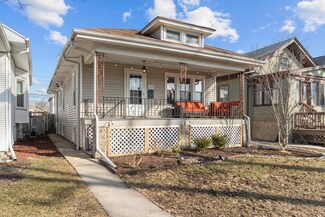 1168 S Taylor Ave, Oak Park, IL 60304