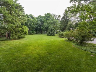 7515 N Illinois St, Indianapolis, IN 46260
