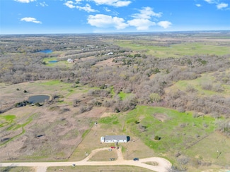 9585 NW County Road 1339, Barry, TX 75102