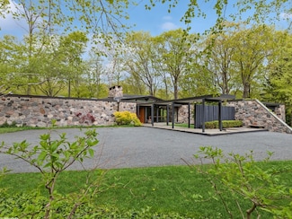 1130 Walden Ln, Lake Forest, IL 60045