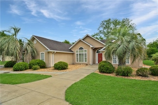 127 Eagle Crest Dr, Brunswick, GA 31525