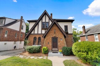 1302 Herlin Place, Cincinnati, OH 45208