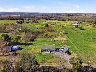 1136 Patrick Rd, Stanford, KY 40484