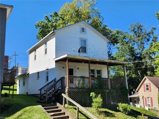 138 W Spring St, Cadiz, OH 43907