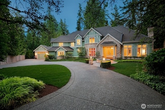 13695 NE 32nd Place, Bellevue, WA 98005