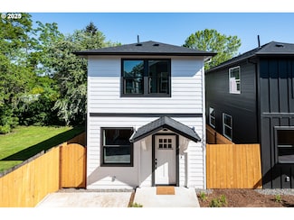 1601 NE Liberty St, Portland, OR 97211