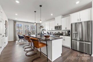 1846 Blanche St, Charlotte, NC 28262