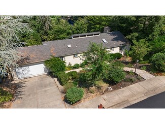 1915 W 29th Ave, Eugene, OR 97405