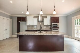 3419 Holmes St, Kansas City, MO 64109