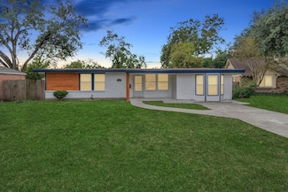819 Frazer Ln, Houston, TX 77038