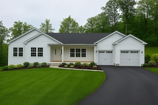 13 Hickorywood Cir, Meredith, NH 03253