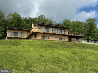61 Teal Dr, Green Spring, WV 26722
