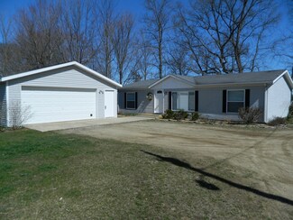 10650 Born St, Three Rivers, MI 49093