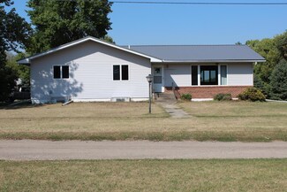 302 Minnesota Ave W, Galesburg, ND 58035