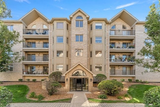 11901 Windemere Ct Unit 301, Orland Park, IL 60467