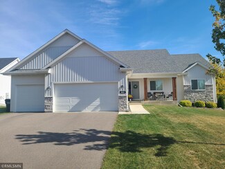 841 Morrison Ave S, Annandale, MN 55302