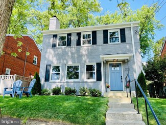 2722 Hemlock Ave, Alexandria, VA 22305