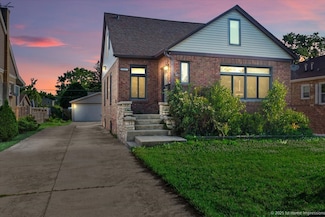 659 W Albert St, Elmhurst, IL 60126